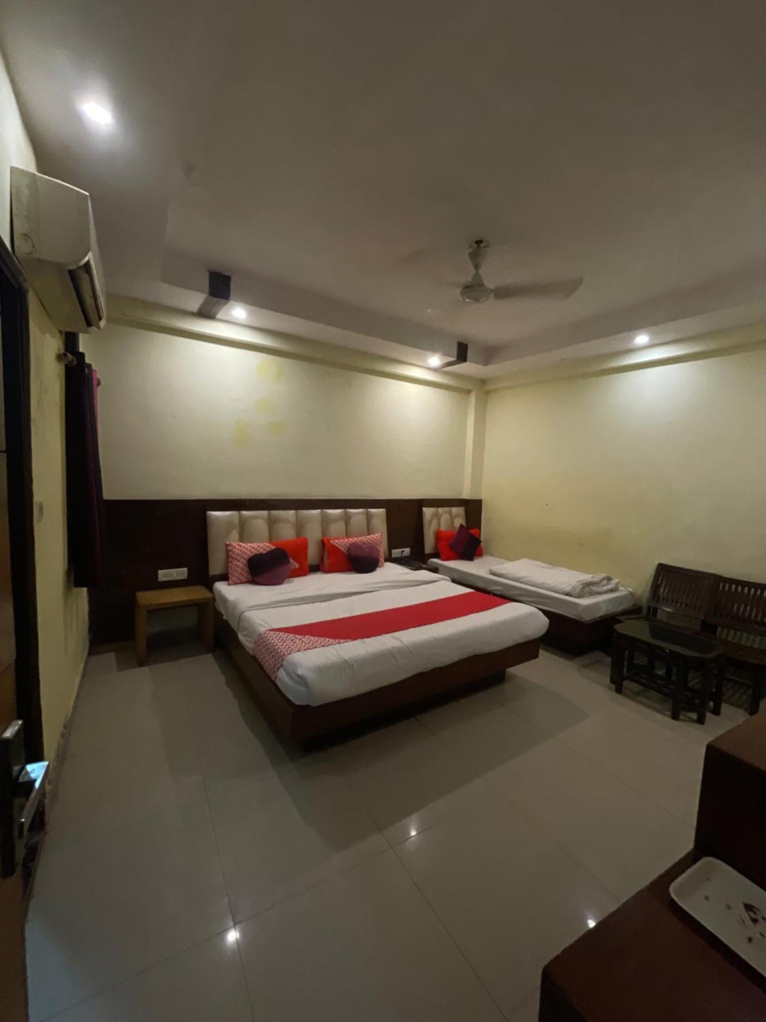 Hotel Golden Gate New Delhi Luaran gambar