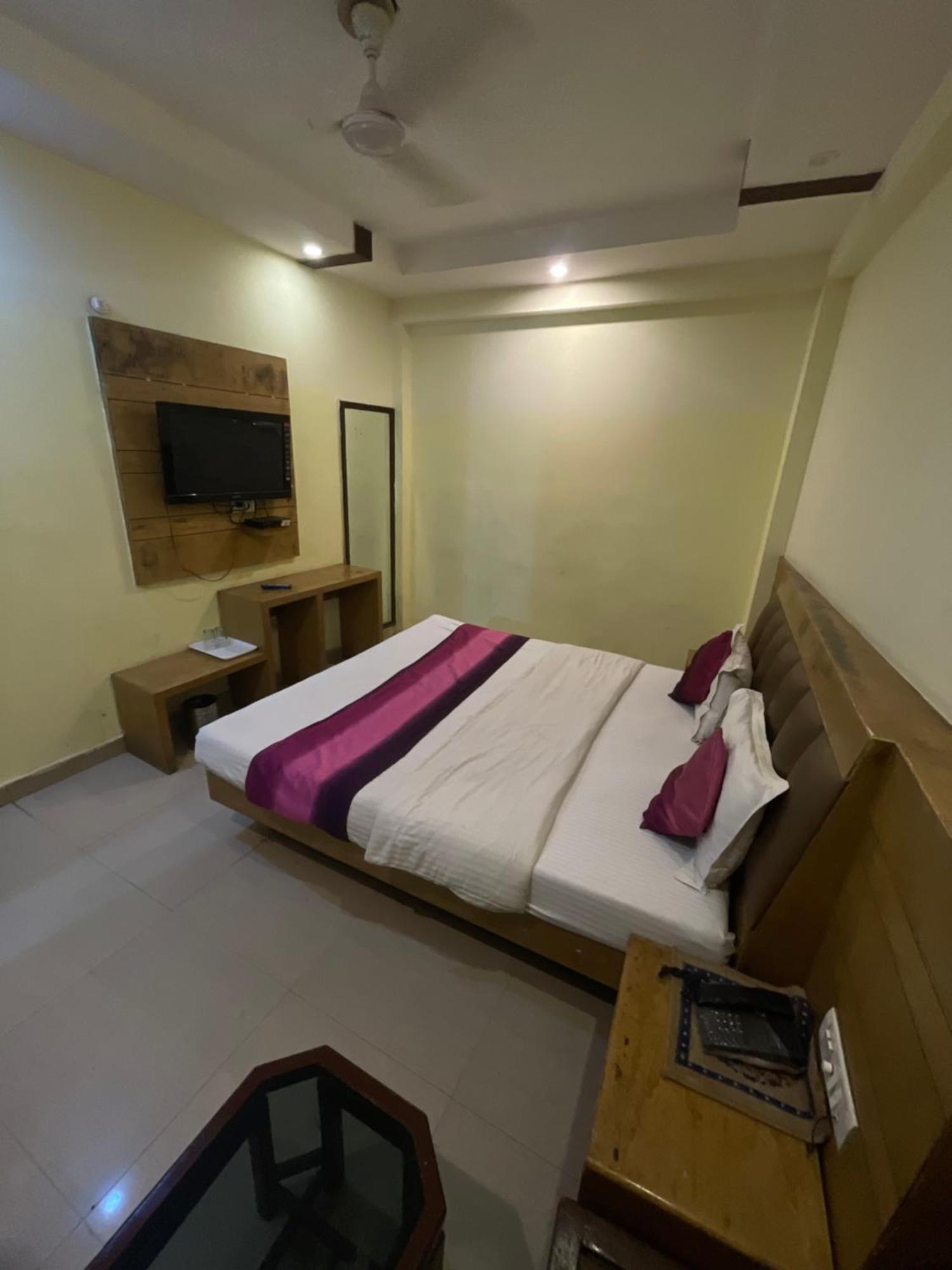 Hotel Golden Gate New Delhi Luaran gambar