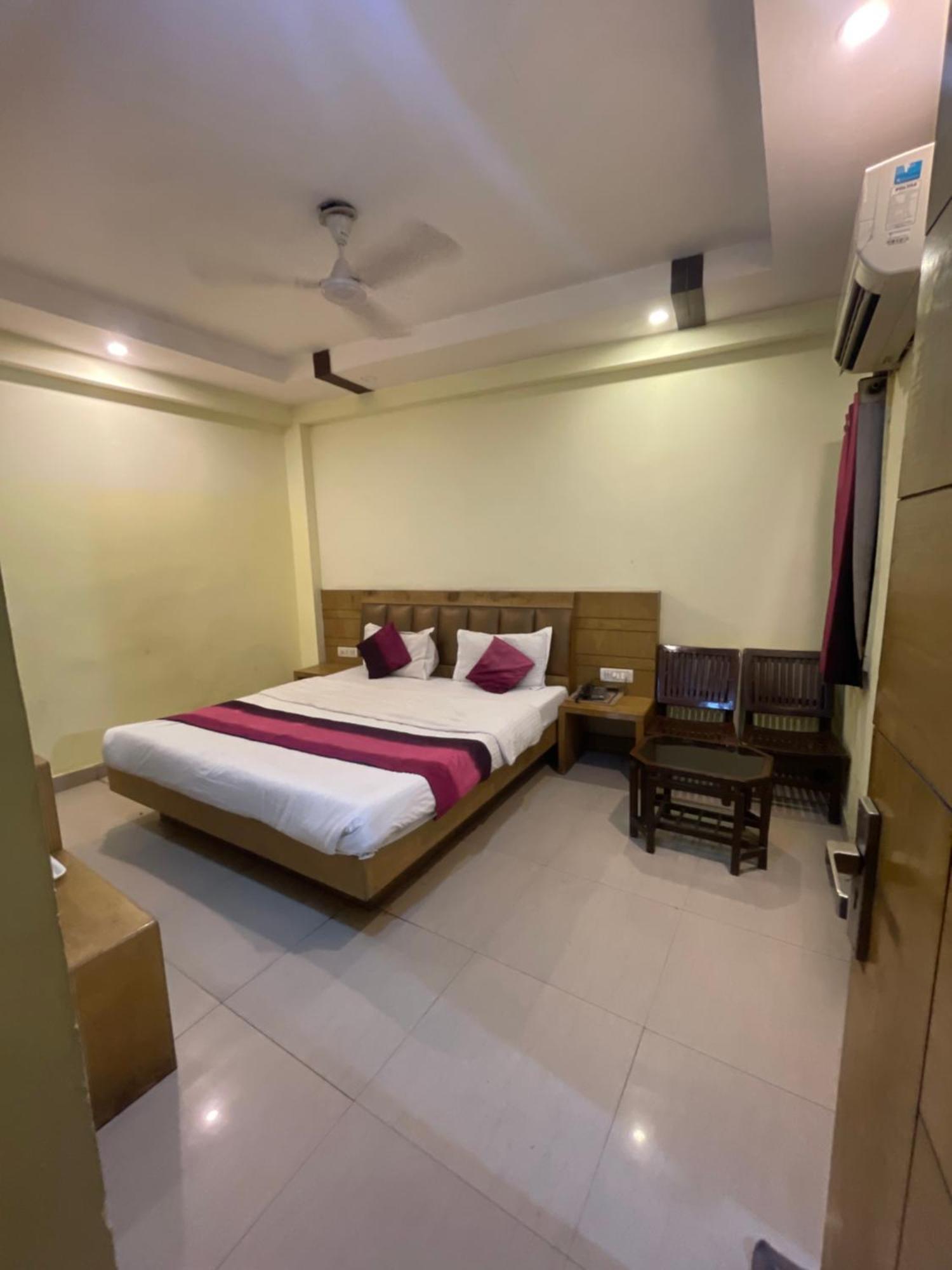 Hotel Golden Gate New Delhi Luaran gambar