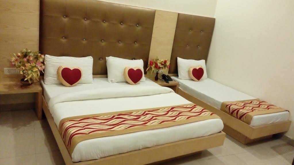 Hotel Golden Gate New Delhi Luaran gambar